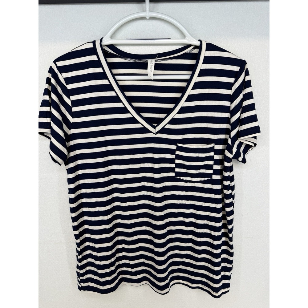 NWOT Mia & Tess Black White Striped V Neck T Shirt Size Medium